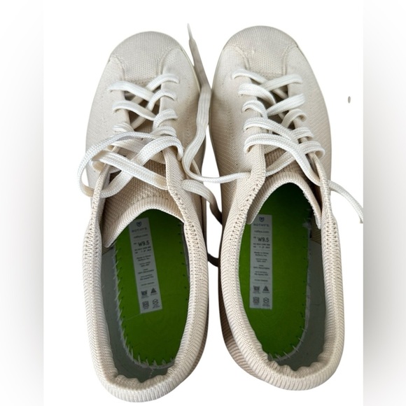 Rothy’s women’s 9.5 lace up sneaker in excellent condition - Picture 6 of 8